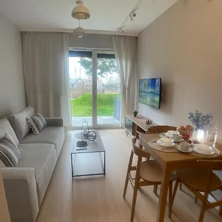 Donna Aparts Apartment *